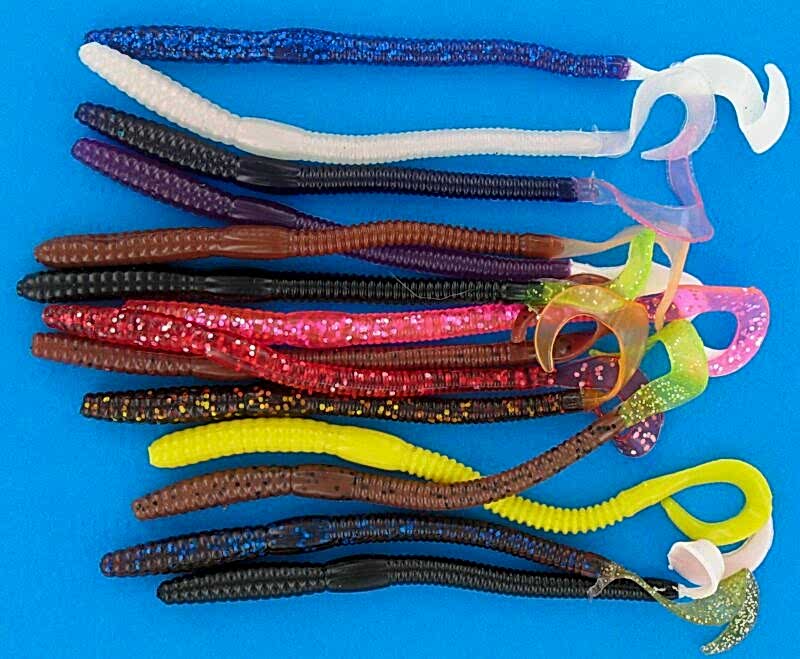 Curl Tail Worms Per 100 Stuks  OP = OP Kleuren die er uit gaan